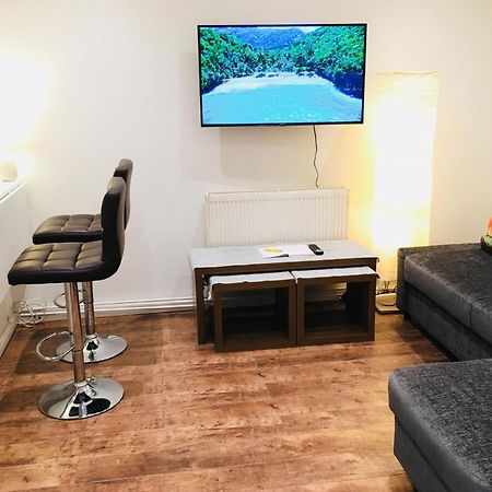 Fountain View 1Br Flat Oxford - Free Parking Apartment Luaran gambar
